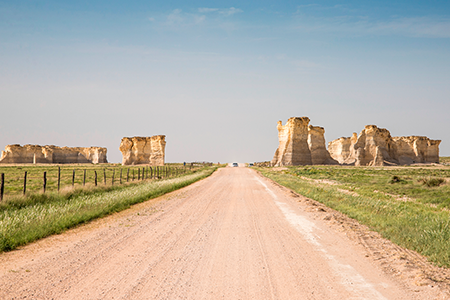 Kansas Car Rental | Happy Tours